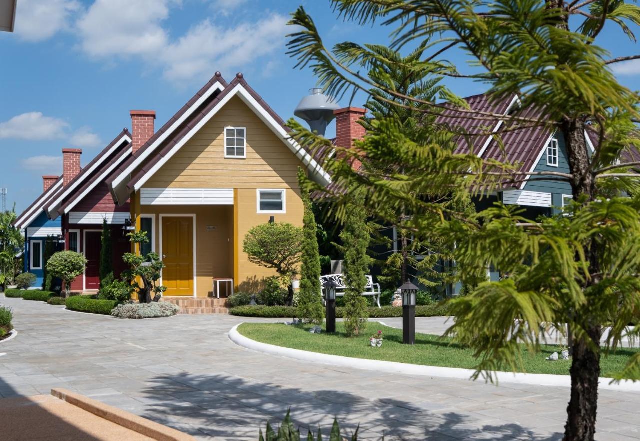 Picha Ville Resort Watthana Nakhon Екстериор снимка